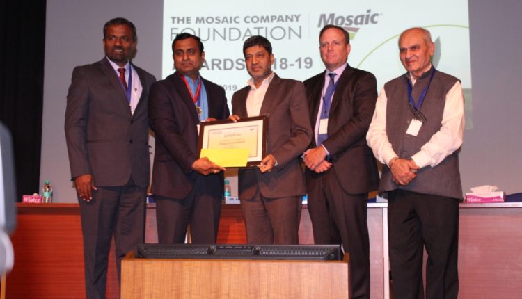Agricultural scientists honoured by Mosaic India at S M Sehgal Foundation